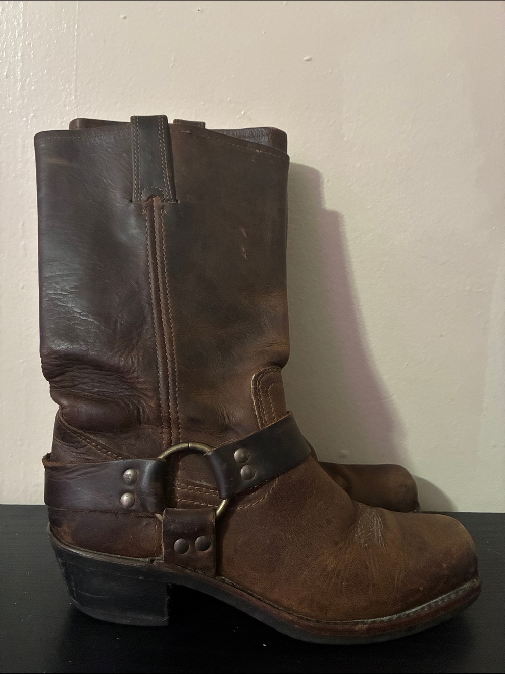 Frye Harness 12R Boots featuring a distinct Women’s size 7.5